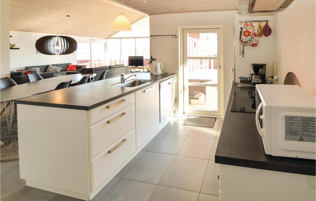 Pet Friendly Home In Augustenborg With Kitchen Asserballeskov Buitenkant foto